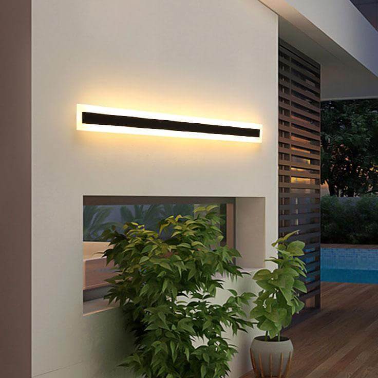 Sleek LED Outdoor Wall Lamp