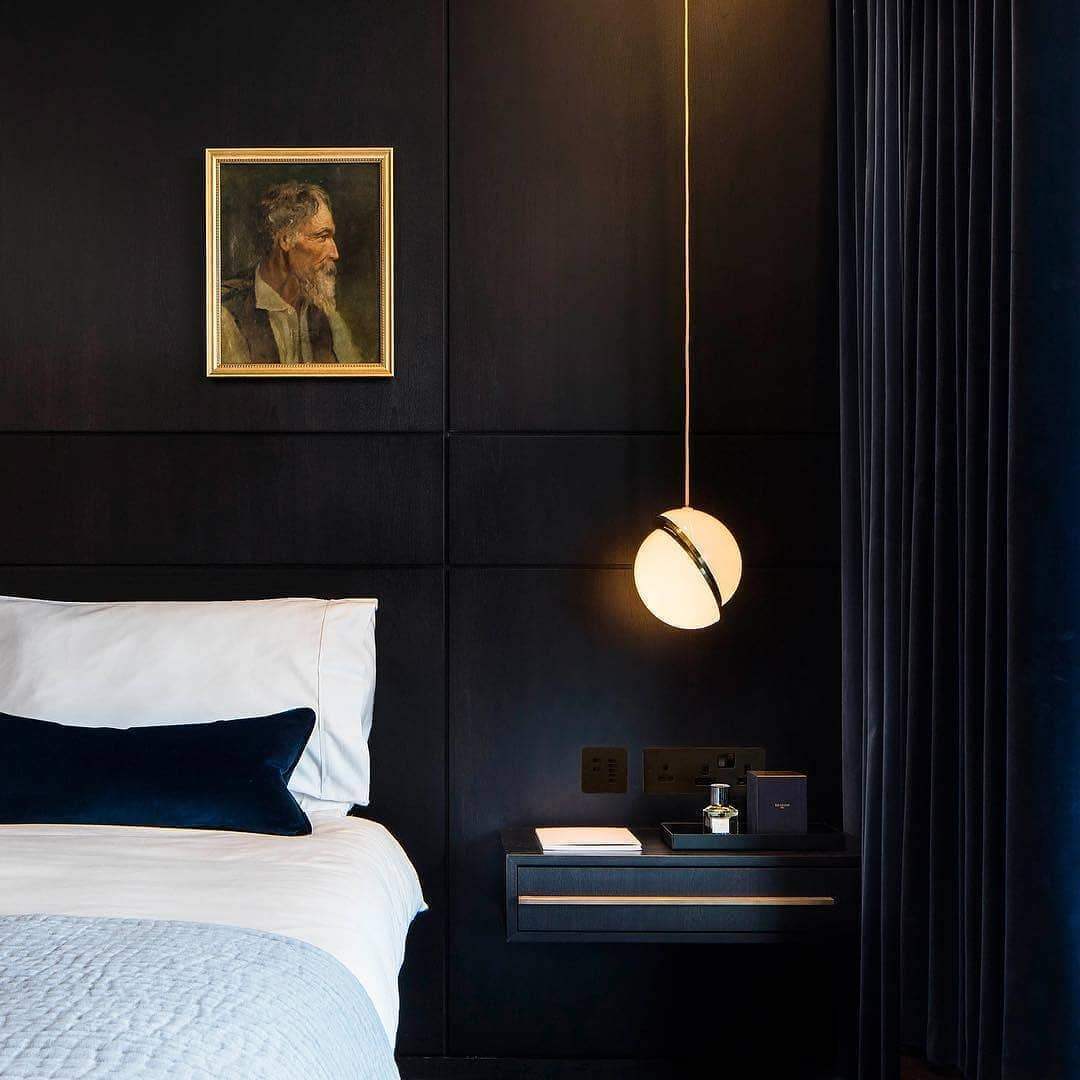 Modern Crescent Pendant Lamp