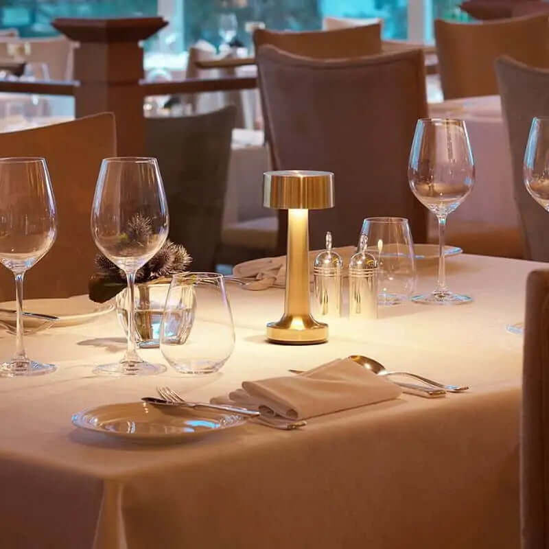 Dimmable LED Table Lamp for Restaurants, Bars & Homes