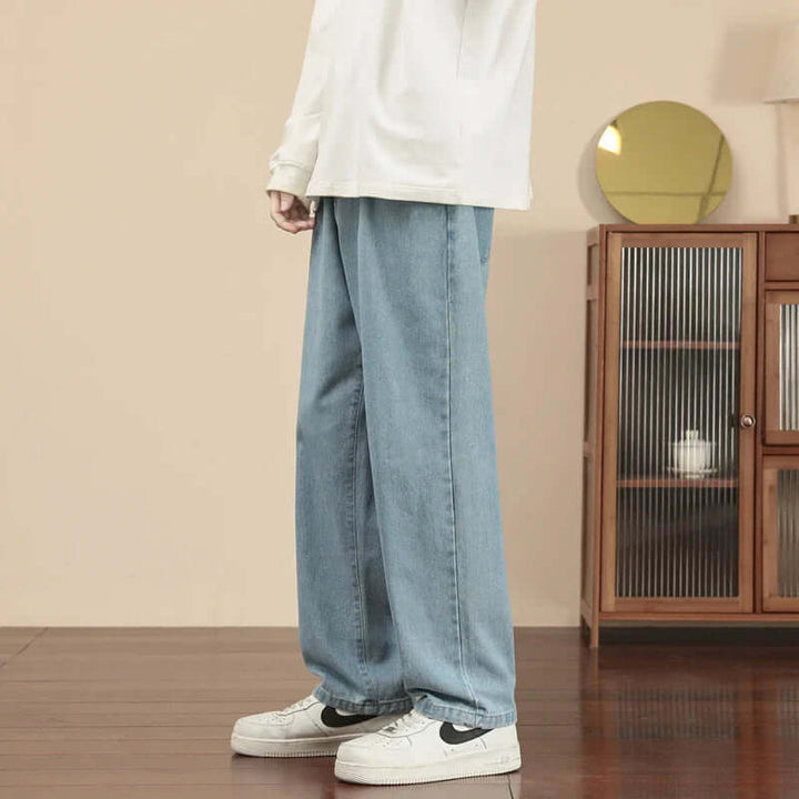 Men's Relaxed Fit Straight Leg Jeans