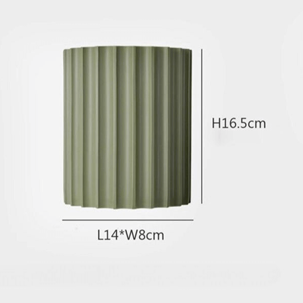 Ruffled Resin Wall Lamp