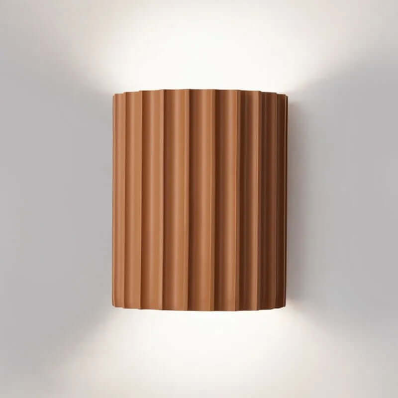Ruffled Resin Wall Lamp