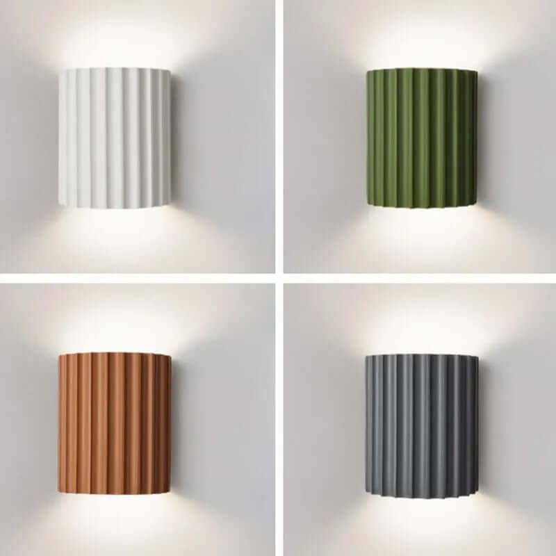 Ruffled Resin Wall Lamp