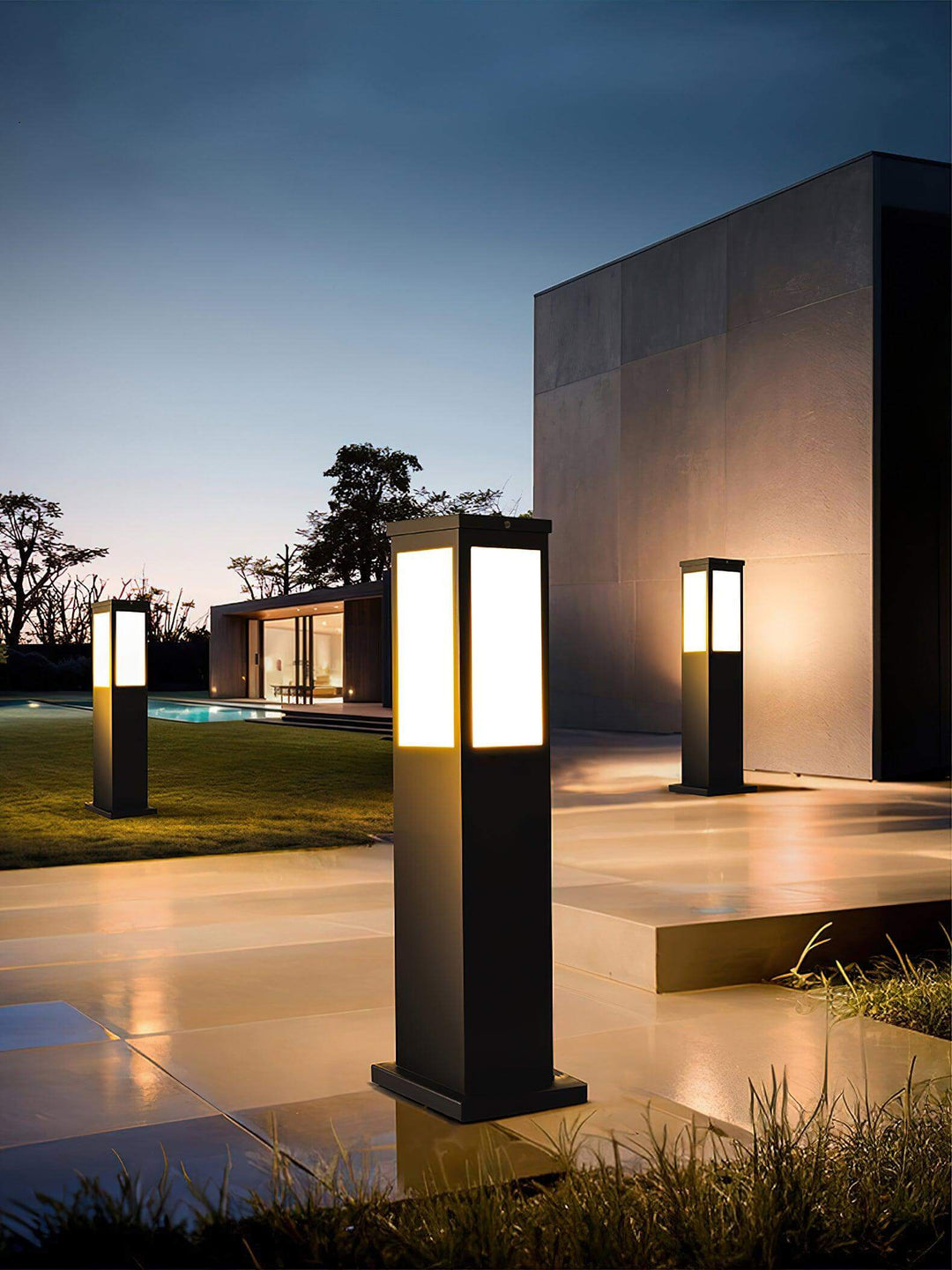 Modern Outdoor Bollard Light - IP65 Waterproof