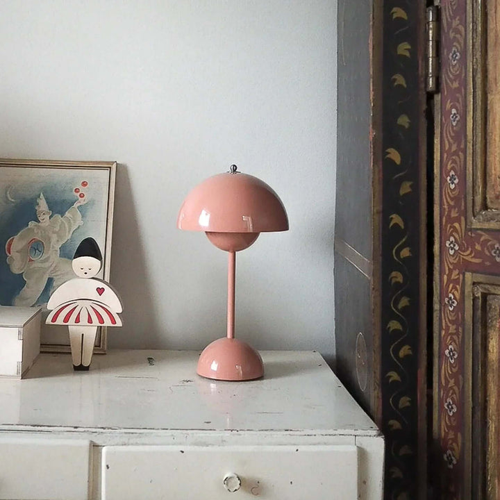 Cordless Dimmable LED Table Lamp