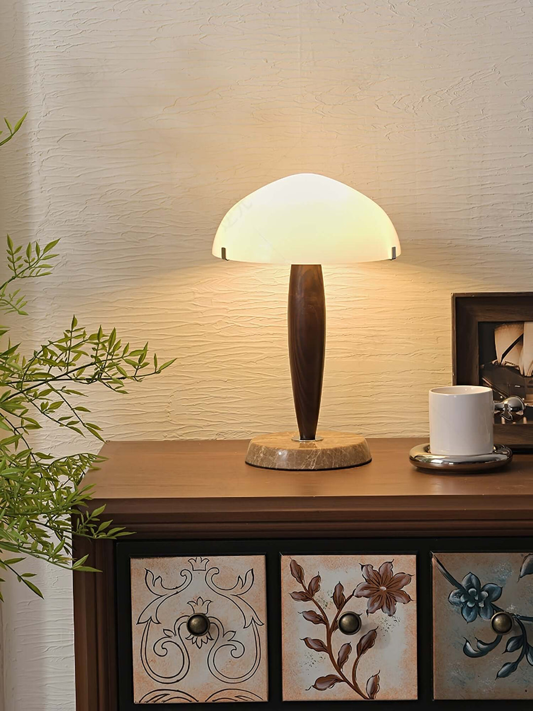Elegant Glass & Wood Table Lamp