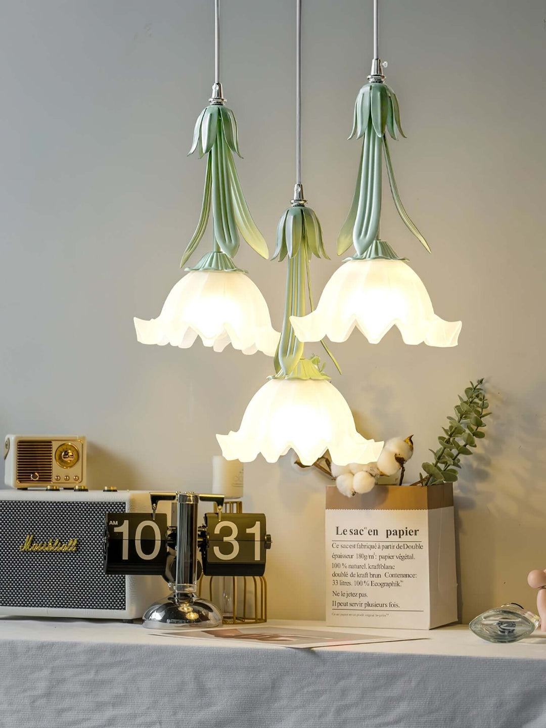Elegant Flower Pendant Light
