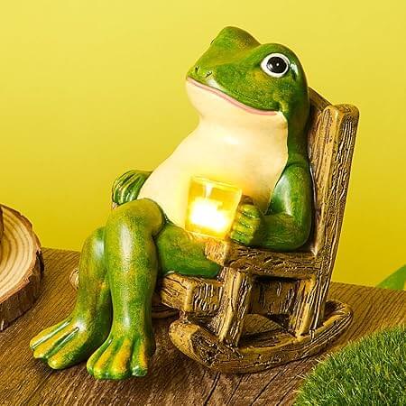 Solar Glowing Resin Frog Garden Statue