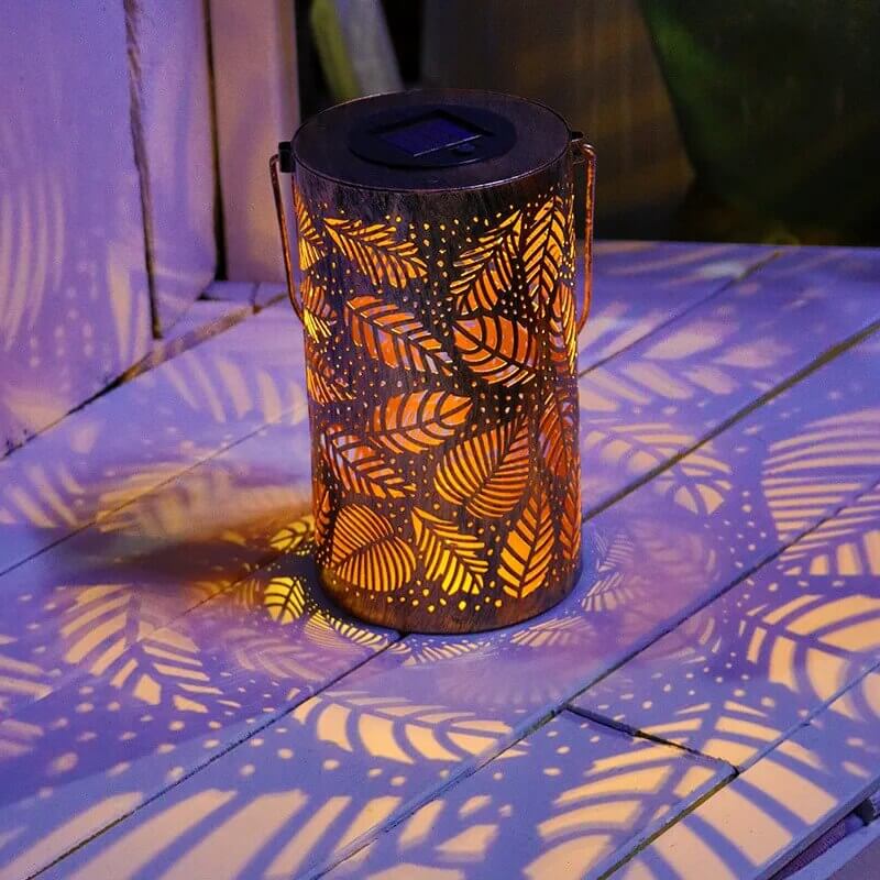Solar Garden Lantern Outdoor Decorative LED Light