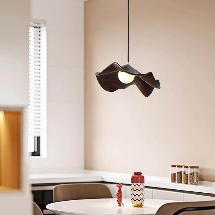 Decorative Resin Pendant Lamp with Leaf Design
