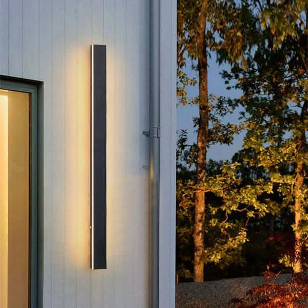 Modern LED Wall Light Fixture - Acrylic & Metal