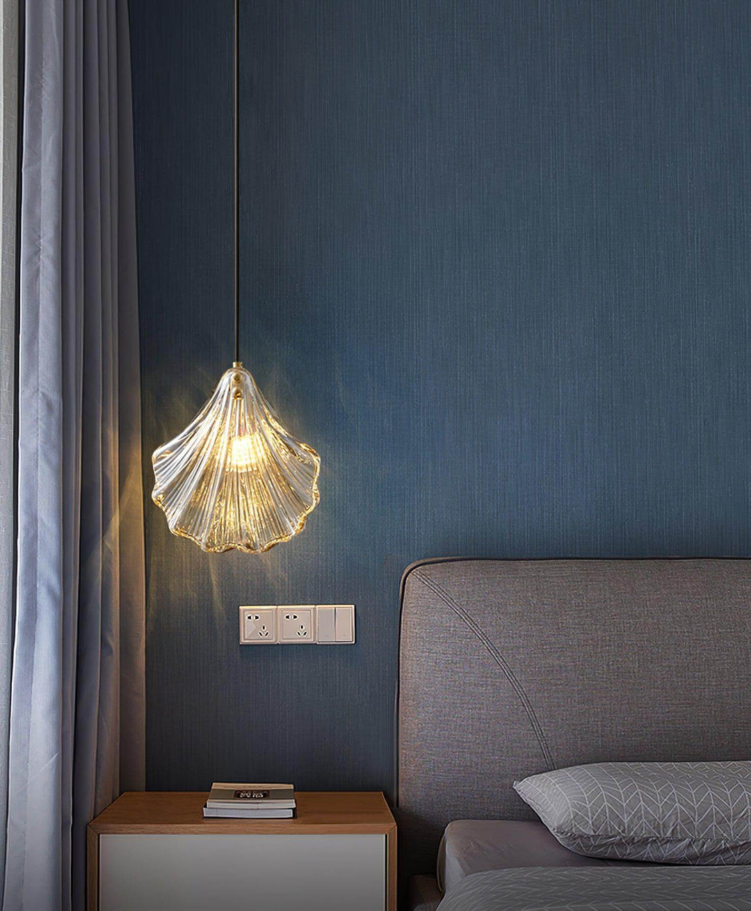 Seashell Glass Pendant Light
