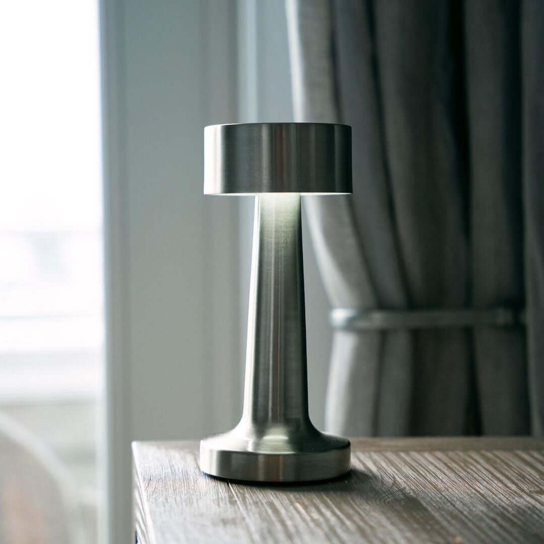 Dimmable LED Table Lamp for Restaurants, Bars & Homes