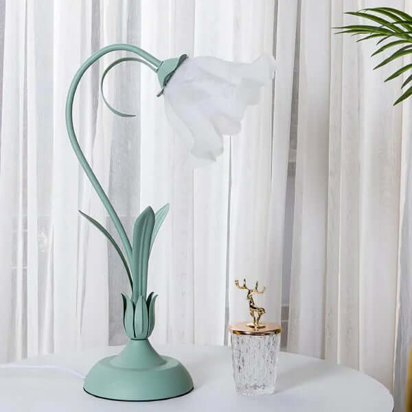Adjustable Flower Table Lamp