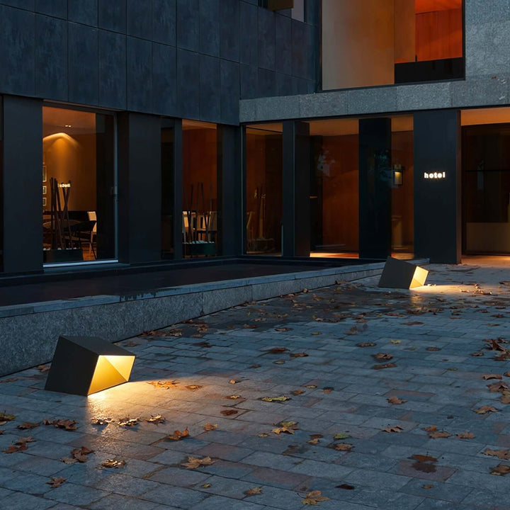 Solar Cube Garden Light - Outdoor LED Lamp