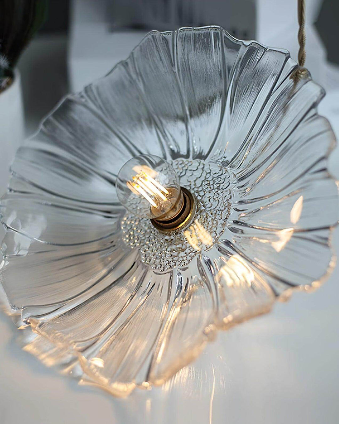 Elegant Flower Glass Pendant Light