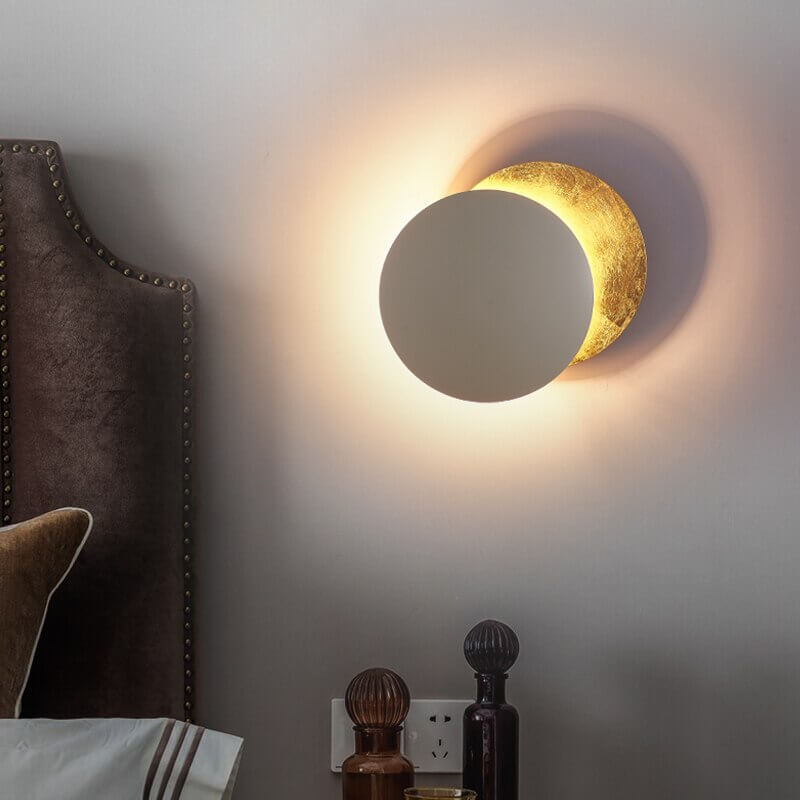 Rotating Disc Adjustable Wall Light