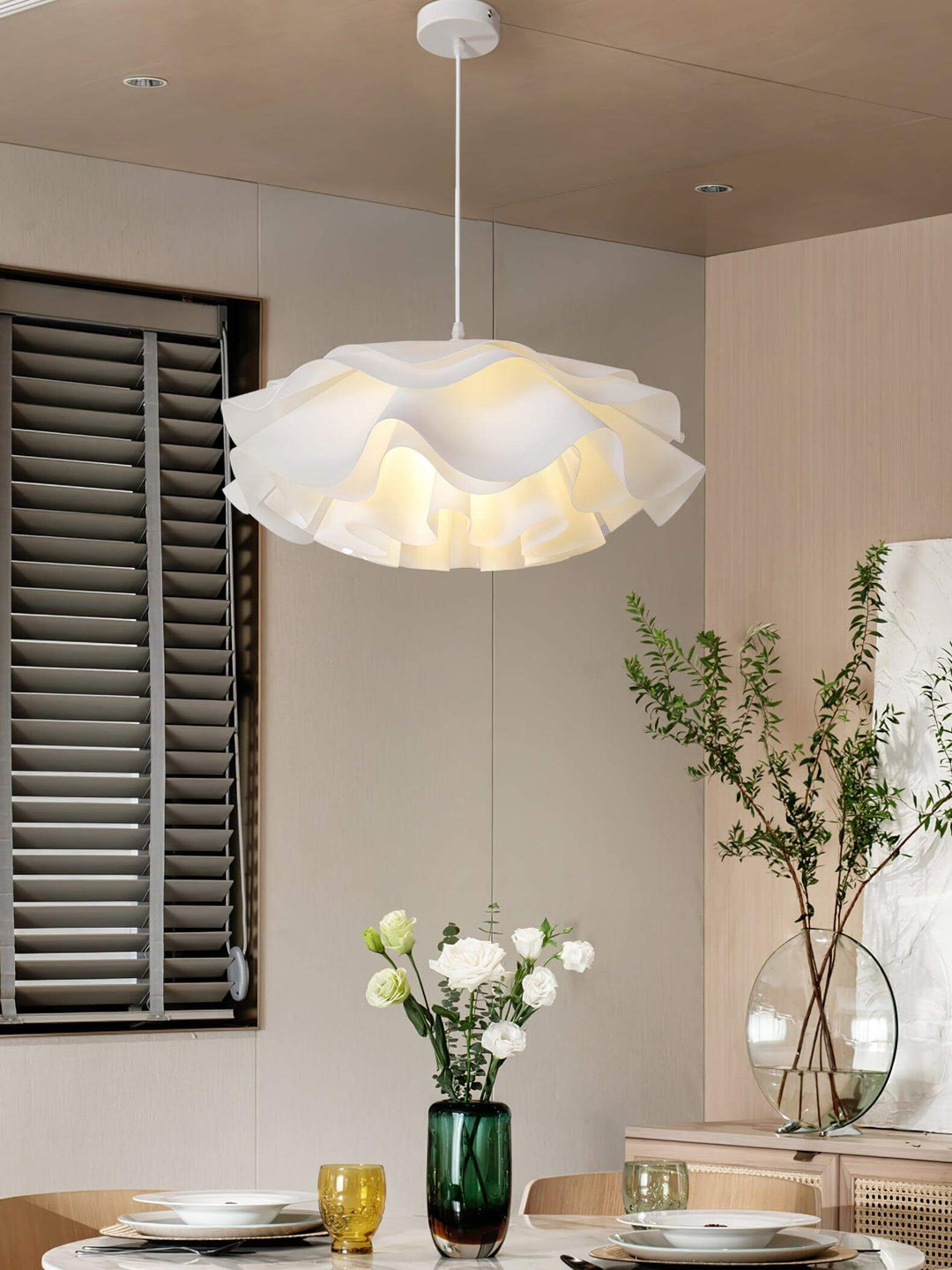 Flower Shaped Pendant Lamp