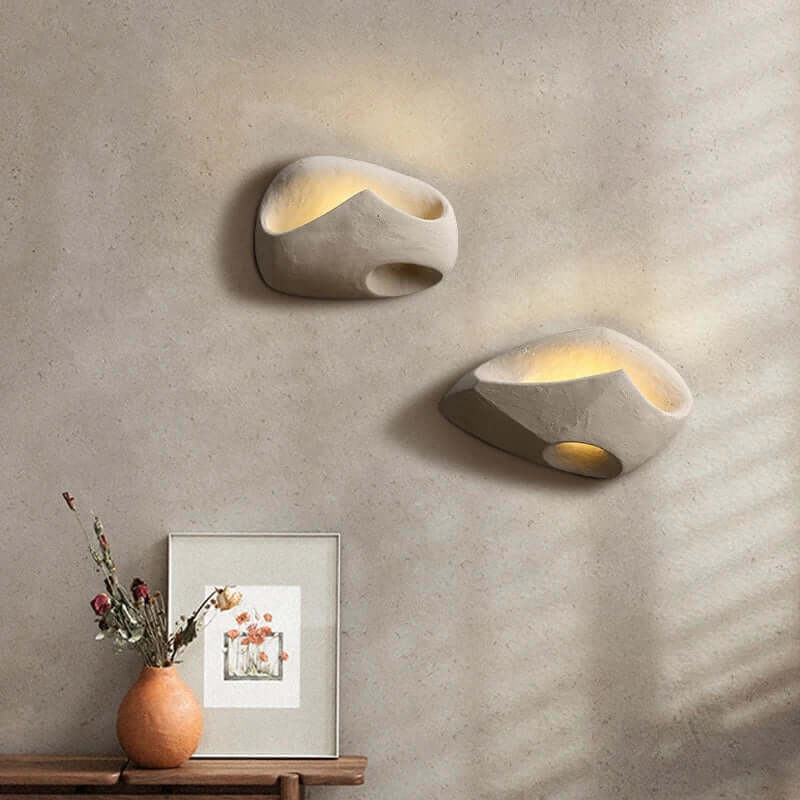 Resin Art Deco Wall Lamp