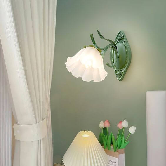 Floral Wall Lamp, Iron & Acrylic, 22cm