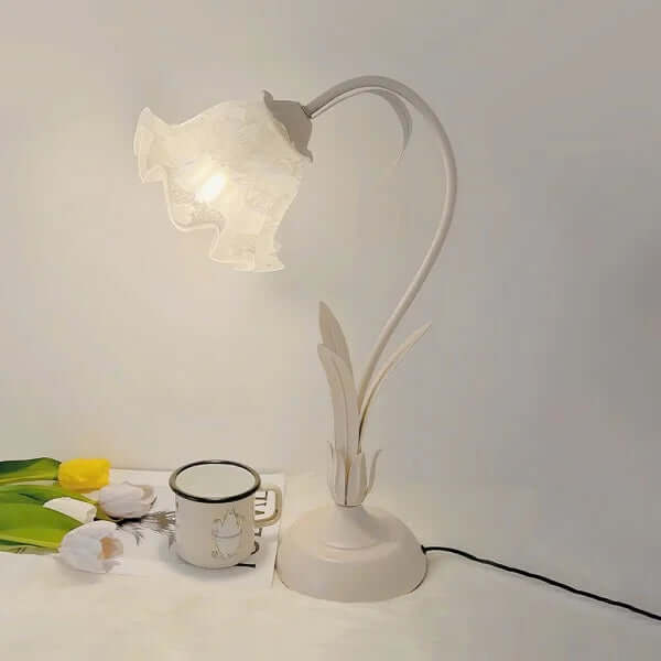 Adjustable Flower Table Lamp