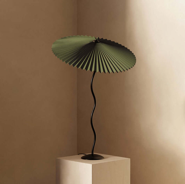 Modern Wavy Table Lamp