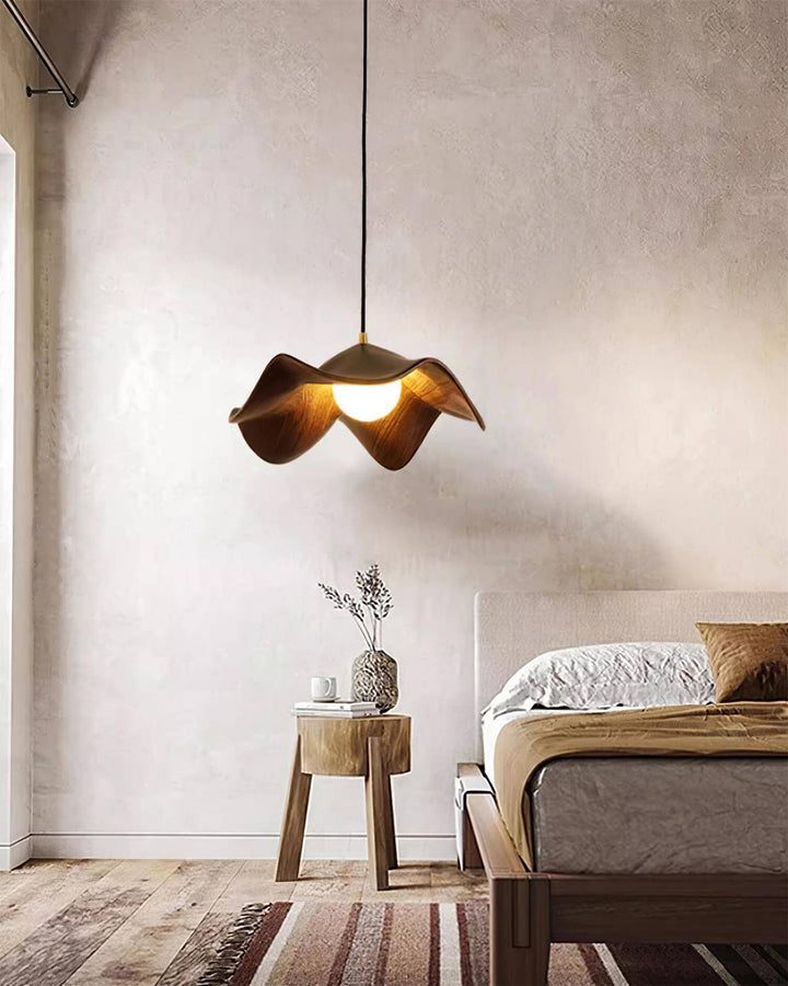 Decorative Resin Pendant Lamp with Leaf Design