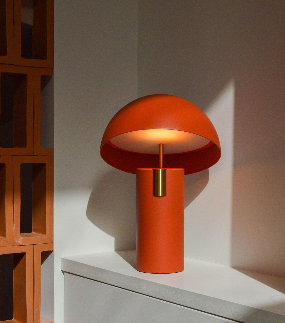 Modern Rotating Cylinder Table Lamp with LED