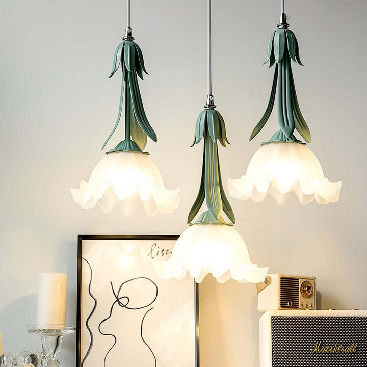 Elegant Flower Pendant Light