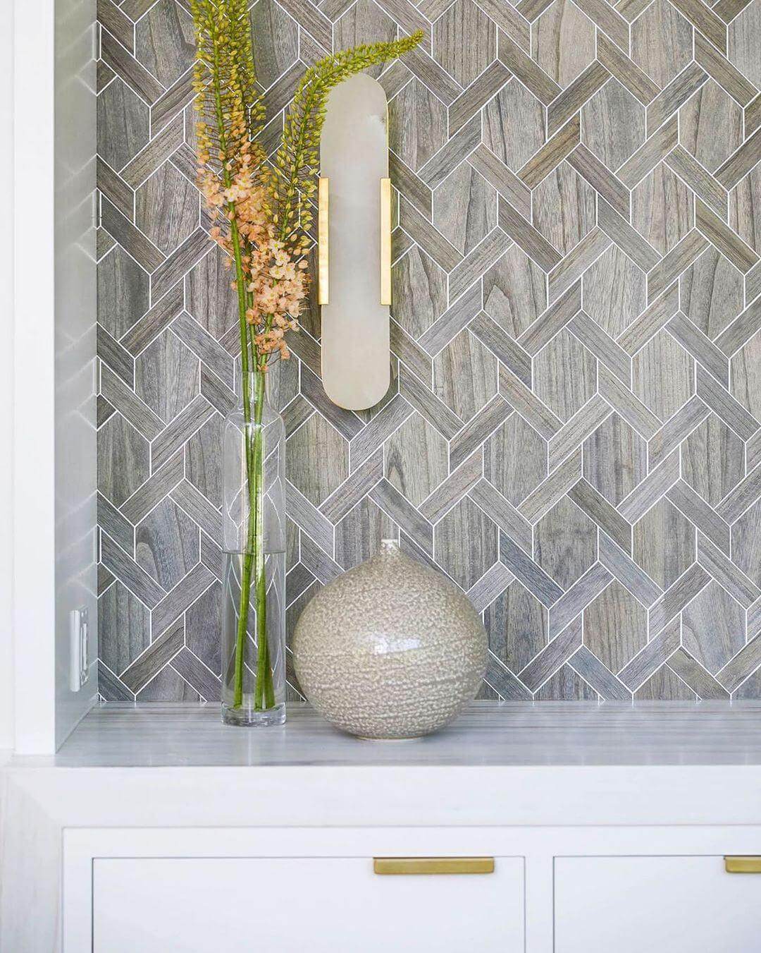 Elongated Alabaster Wall Lamp