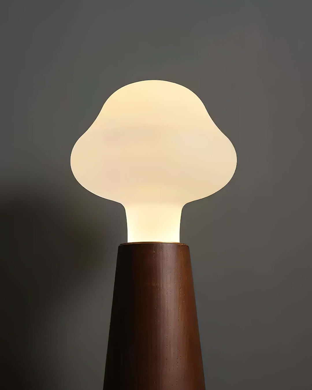 Modern Cloud-Shaped Table Lamp with Adjustable Lighting