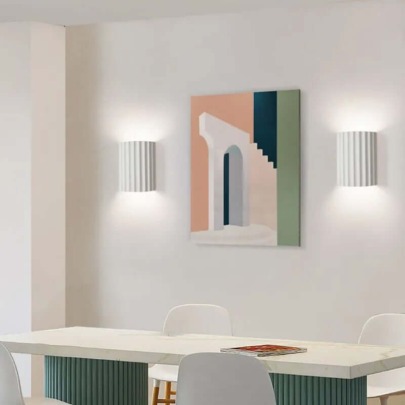Ruffled Resin Wall Lamp