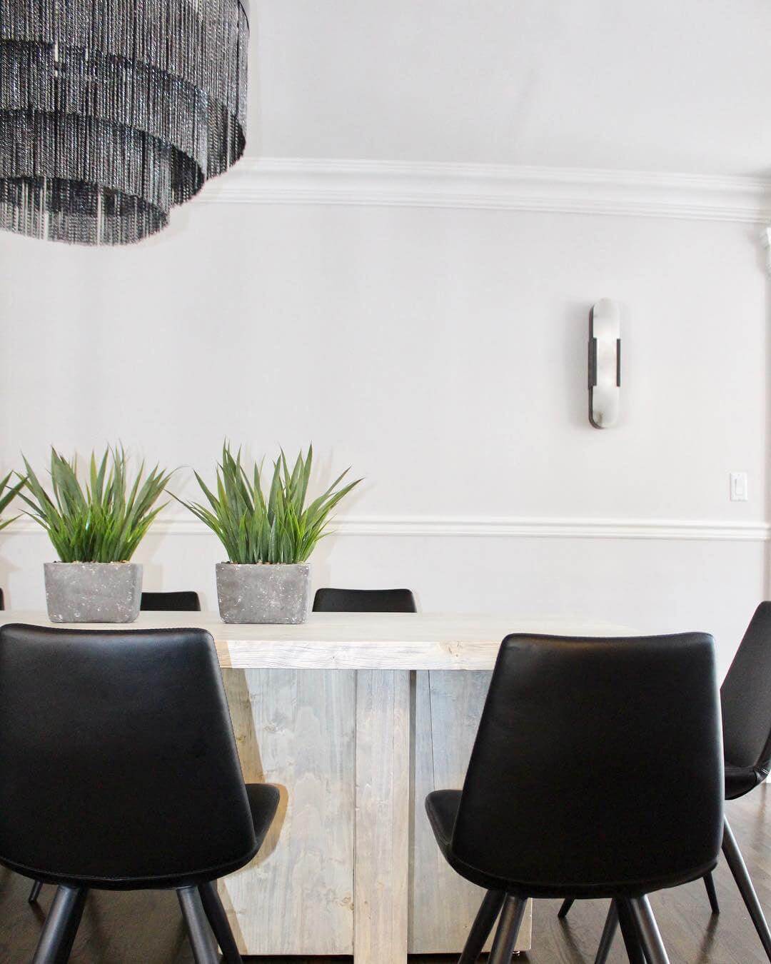 Elongated Alabaster Wall Lamp