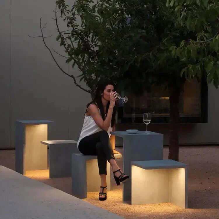 Outdoor Solar LED Light - Stainless Steel