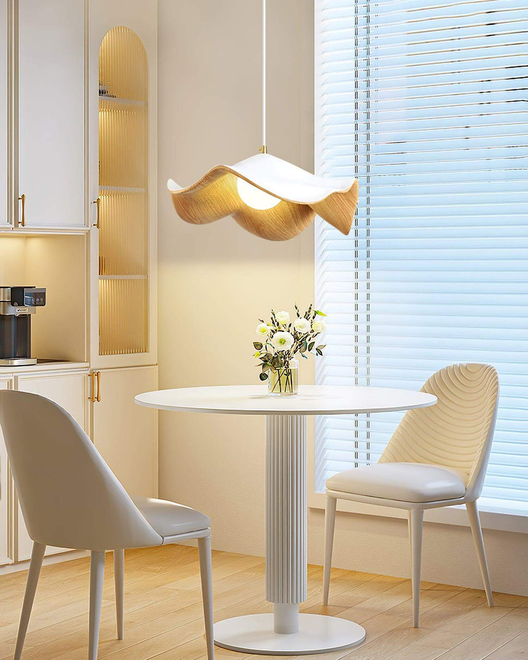 Decorative Resin Pendant Lamp with Leaf Design