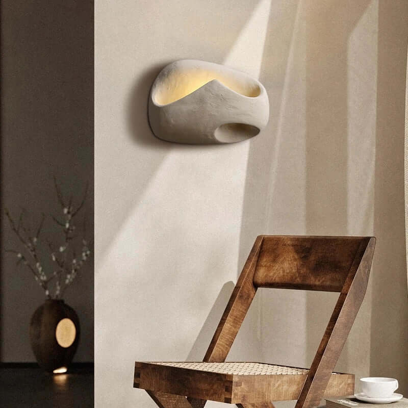 Resin Art Deco Wall Lamp