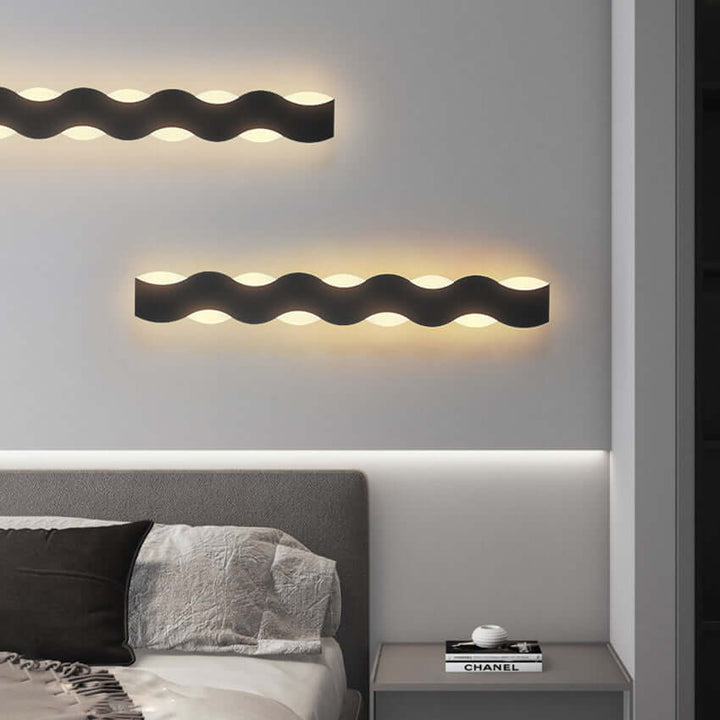 Modern Wave LED Outdoor Wall Light