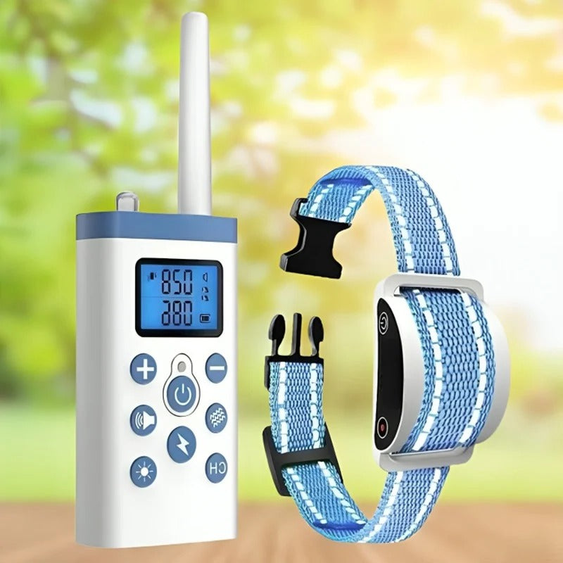 Adjustable gentle sound & vibration cat training collar for humane no meow, anti-bark. Reflective, waterproof, rechargeable.
