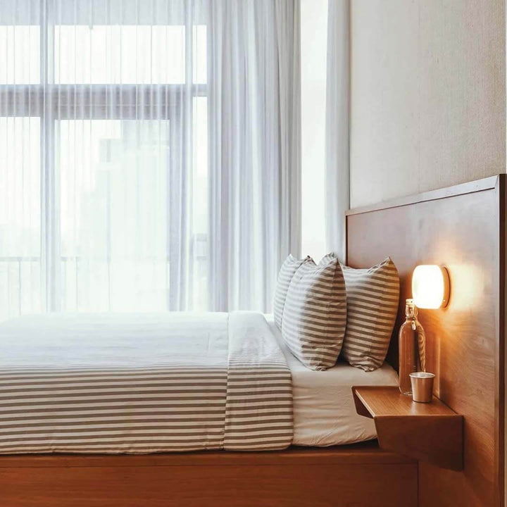 Modern Acrylic LED Sconce Light