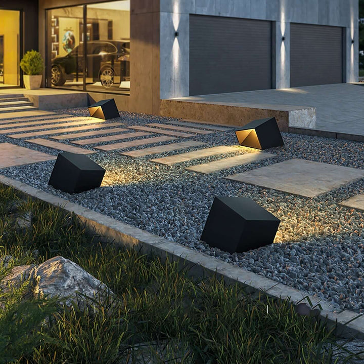 Solar Cube Garden Light - Outdoor LED Lamp