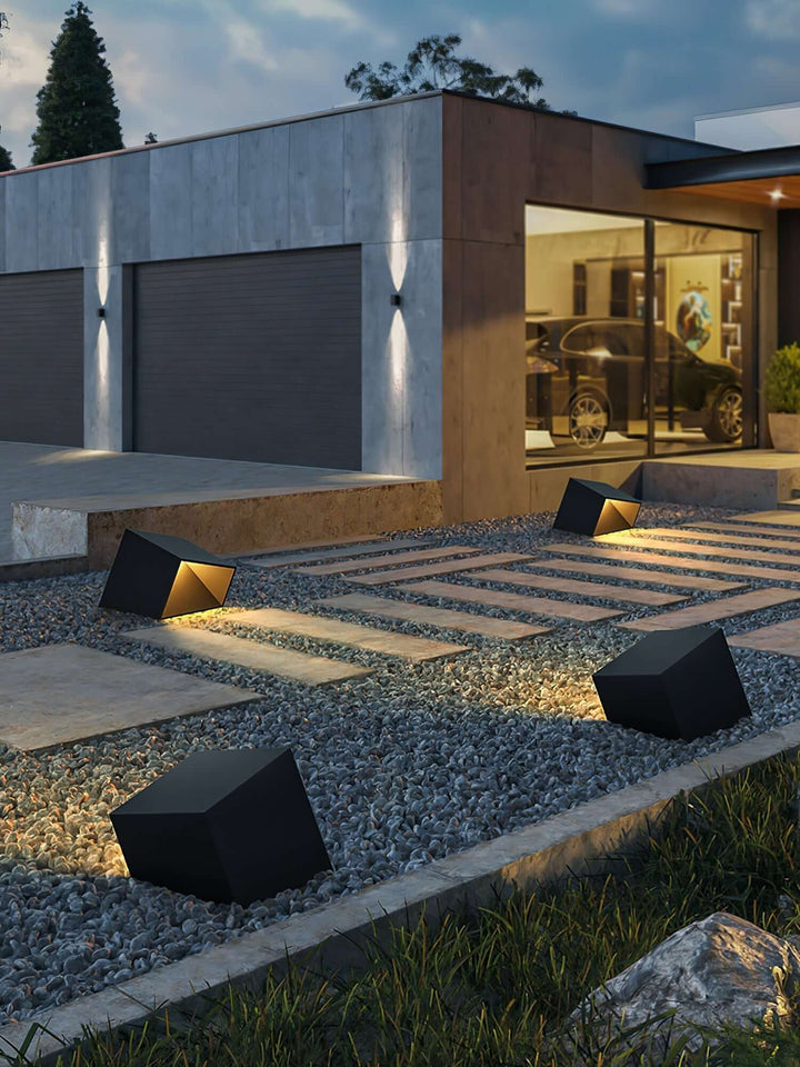 Solar Cube Garden Light - Outdoor LED Lamp