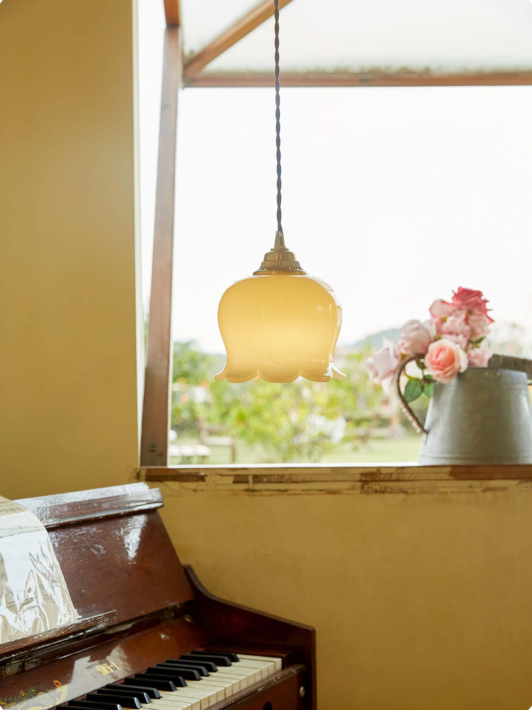 Floral Pendant Lamp, Elegant Hanging Ceiling Light Fixture