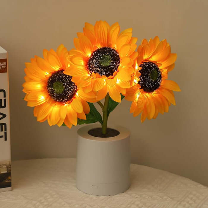 LED Sunflower Lamp - Decorative Table Lamp