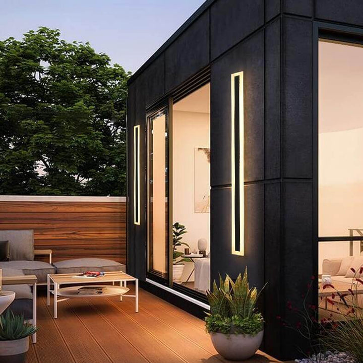 Sleek LED Outdoor Wall Lamp