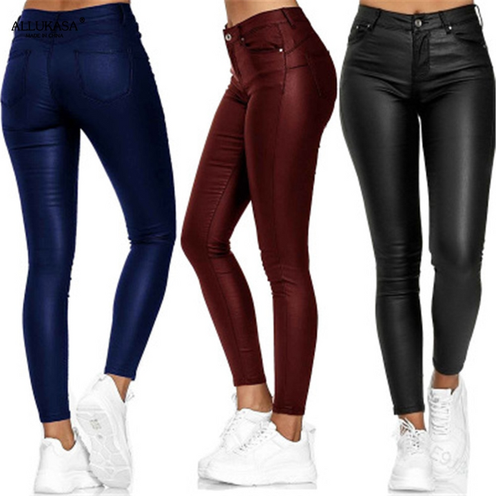 Black high waist stretch skinny trousers for women. Stylish & comfortable everyday wear.