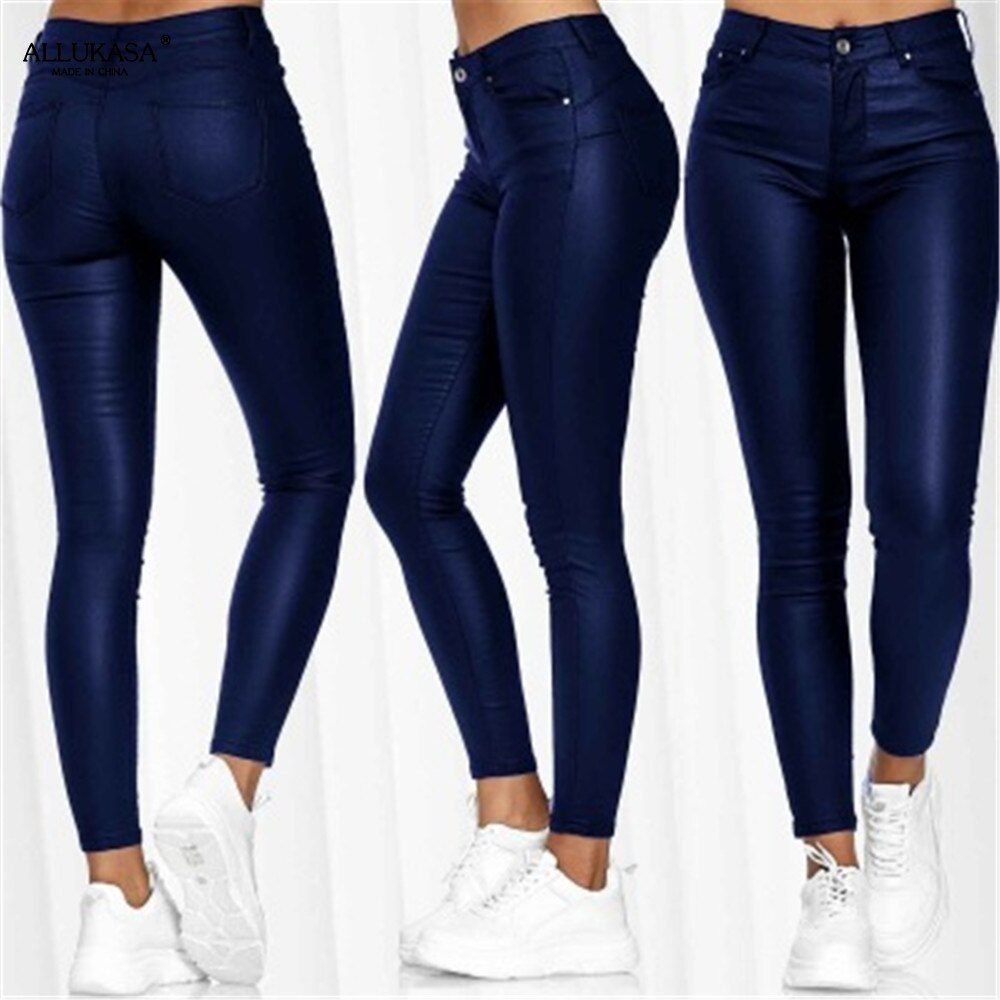 Everyday blue high waist stretch pants for women. Stylish and comfy for fall fashion.