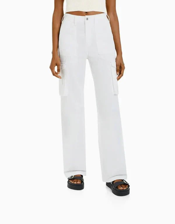 "Black wide-leg women's cargo pants, relaxed fit with functional pockets, versatile style for casual or polished looks."