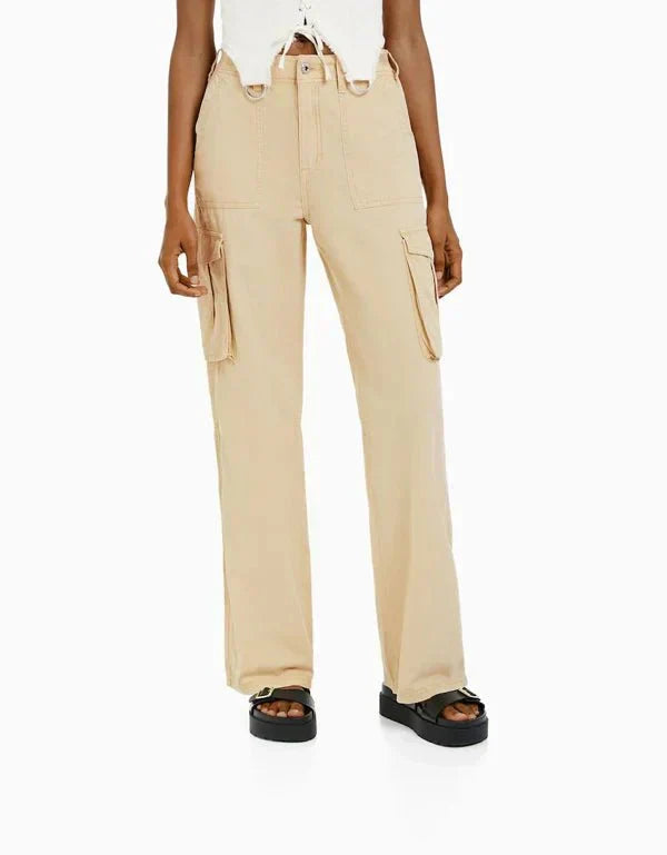 "Black wide-leg women's cargo pants, relaxed fit with functional pockets, versatile style for casual or polished looks."