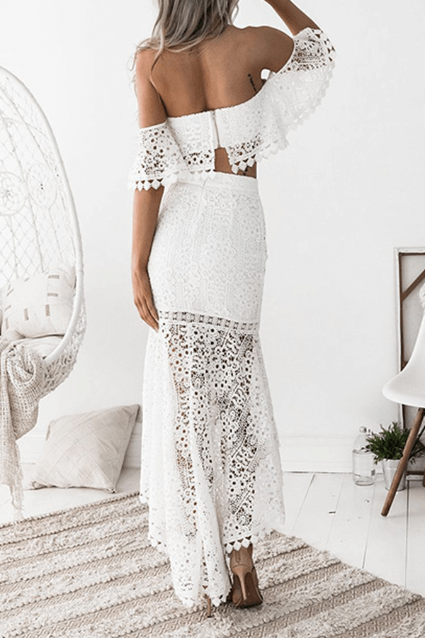 Elegant burgundy two-piece lace set with a strapless tube top & fitted pencil skirt for evening.