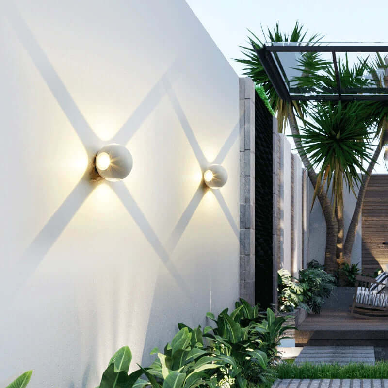 Modern Ball Aluminum Wall Light